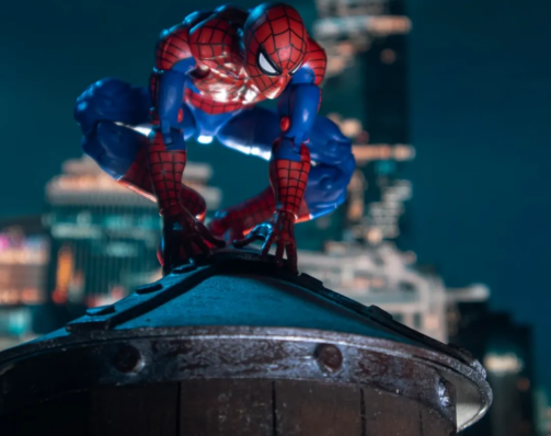 Spidey watch the city.Another warmup using monitor as a background and using 2 or 3 lighting fo
